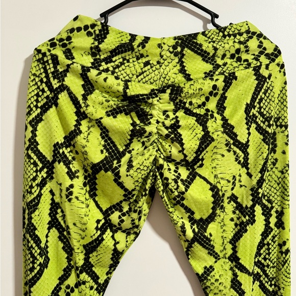 Heather Presley Neon Yellow/Green TWO PIECE SET! - Picture 6 of 7